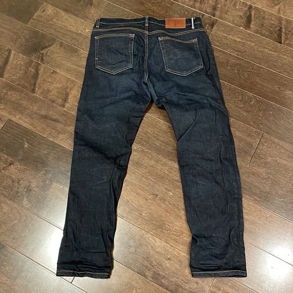 Tommy Hilfiger BNWOT Slim Fit Jeans - Picture 5 of 6